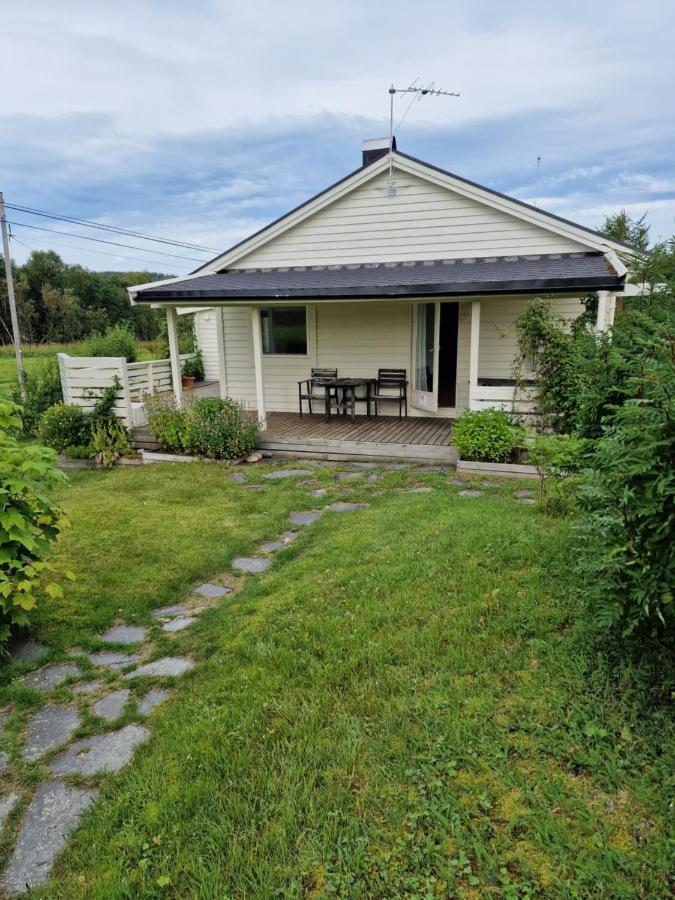 Warm And Cozy Cottage, Great Location Kvaloya Exterior foto